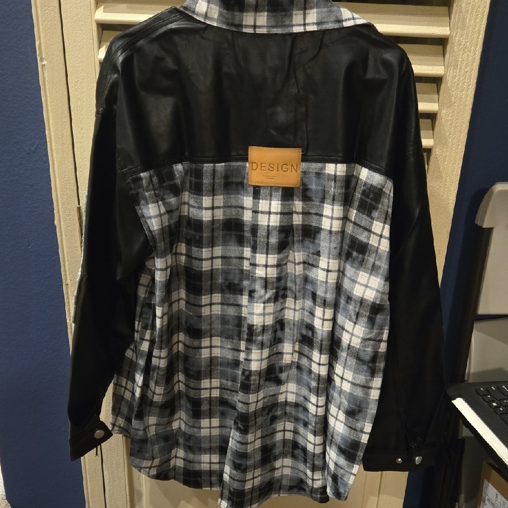 Plaid and Denim Patchwork Shirt Jacket - Picture 9 of 9